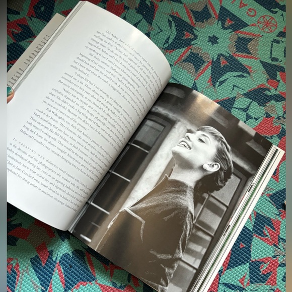 Audrey Hepburn Style Book - Picture 7 of 9